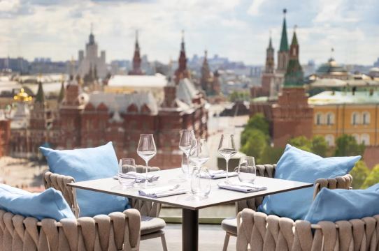 Лучшие рестораны в отелях Москвы 2026 | Trip.com