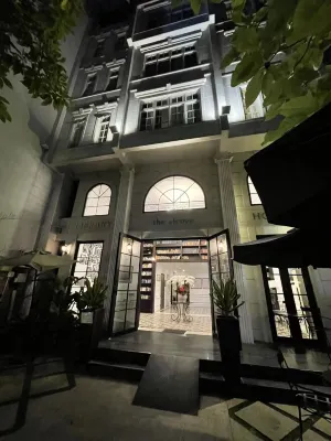 The Alcove Library Hotel Exterior Photos