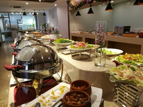 TTC Hotel – Premium Can Tho Ăn uống Photos