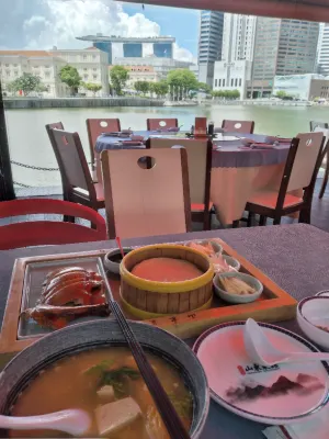 Beat. Capsule Hostel @ Boat Quay Restauration Photos
