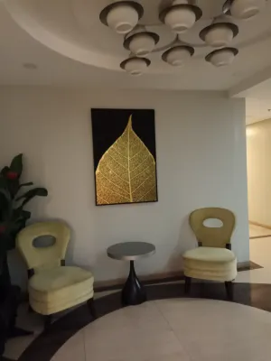 Queen Margarette Hotel - Downtown Photos