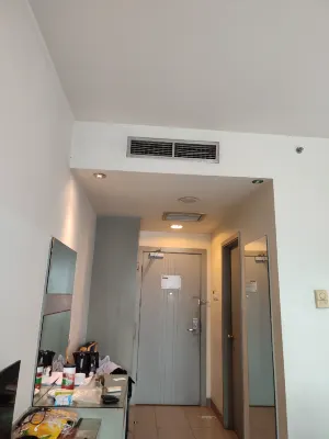 Royal Palm Hotel & Conference Center Cengkareng Kamar Photos