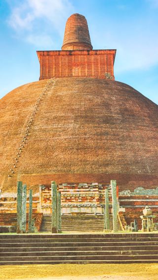 6D5N • 5-diamond hotels throughout the trip - Anuradhapura - Galle Fort - Temple of the Sacred Tooth Relic - World Heritage Sigiriya Lion Rock - Coastal train