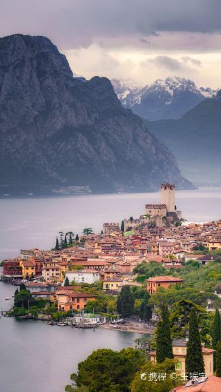 4D3N • Ortisei + Dolomites + Cortina d'Ampezzo + Seceda + Alpe di Siusi + From Milan to tour The Dolomites which is a treasure left by God in the Alps and end in Venice