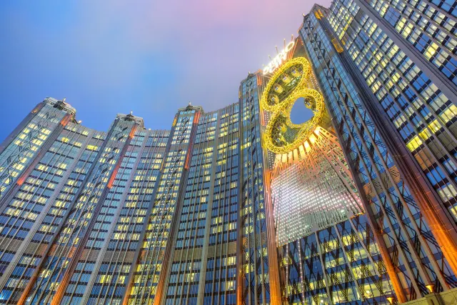 Figure 8 Ferris Wheel