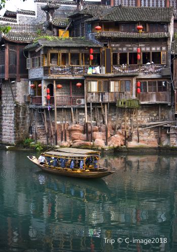 3D2N • Essential Zhangjiajie & Fenghuang: Avatar Mountains + Tianmen Mountain