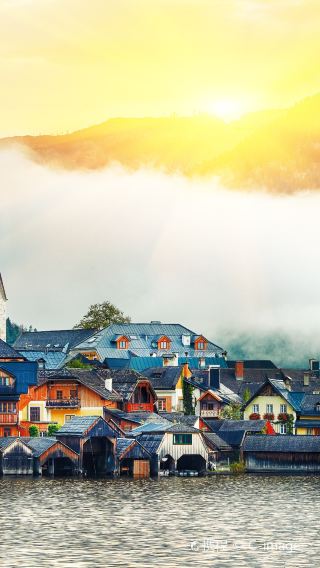 10D9N • Czech Republic + Austria + Hungary + Prague + Cesky Krumlov + Hallstatt + Vienna + Budapest + Cesky Krumlov Castle + Hallstatt + Explore the three best countries in Central Europe