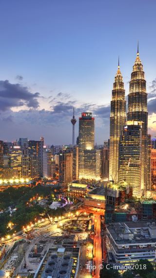 5D4N • Singapore + Kuala Lumpur