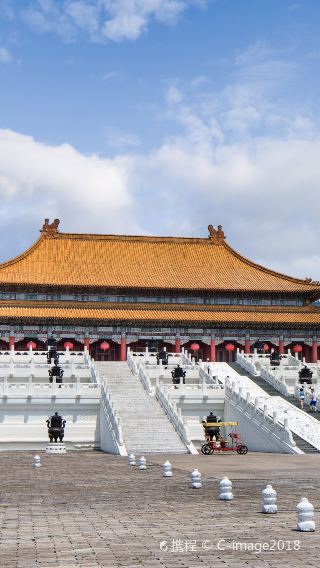 6D5N • Hangzhou + Suzhou + Wuzhen + Zhouzhuang + Hengdian World Studios - Gold tour guide
