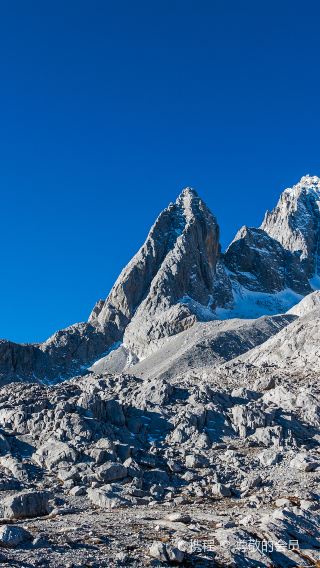 9D8N • Kunming + Dali + Lijiang + Shangri-La + Balagezong Scenic Area: Dali Ancient Town + Tiger Leaping Gorge + Dukezong Ancient City + Songzanlin Monastery + Yulong Snow Mountain