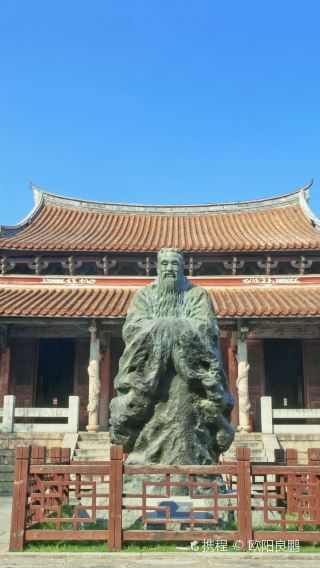 5天4晚 • 直飛廈門 跟團半自助 含土樓1日遊「可選包車遊－鼓浪嶼｜泉州｜廈門市區｜東山島」