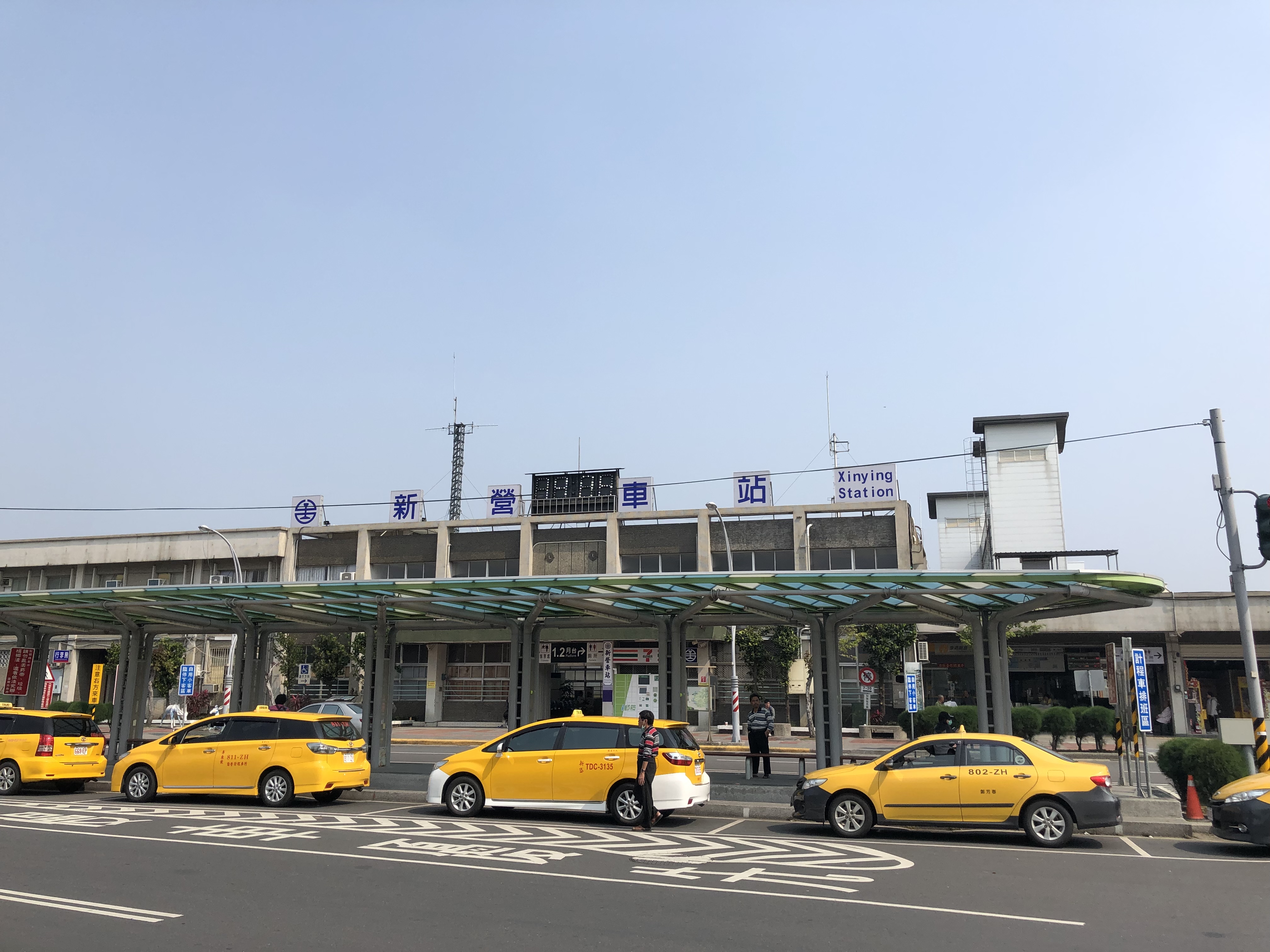 距離月津港親水公園最近的新營車站。圖片來源：睿璿/commons.wikimedia.org