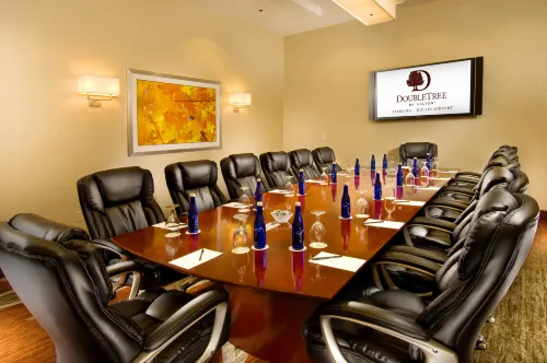 DoubleTree by Hilton Dulles Airport - Sterling Business Facilities Photos