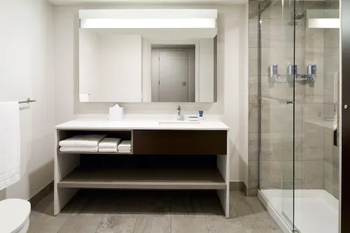 Four Points by Sheraton Lévis Convention Centre Photos