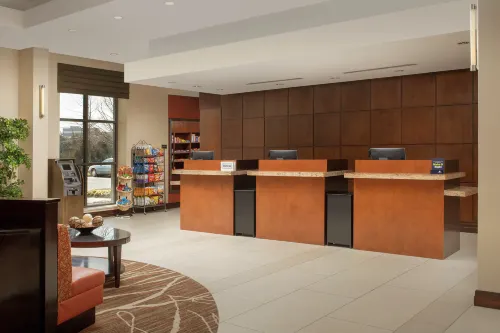 DoubleTree by Hilton Dulles Airport - Sterling Public Areas Photos