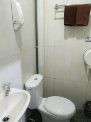 Hotel Hello Guest House Bukittinggi Kamar Photos