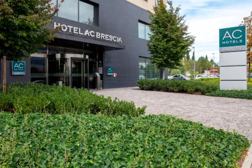AC Hotel Brescia Esterni Photos
