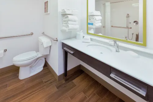 Hampton Inn & Suites West Morgantown University Towne Centre Rooms Photos