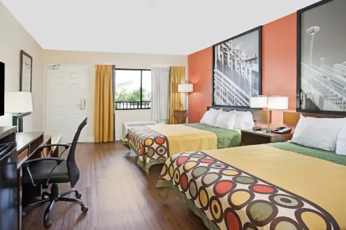 Super 8 by Wyndham Orlando International Drive Photos