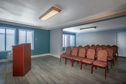 Days Inn by Wyndham Mobile I-65 Business Photos