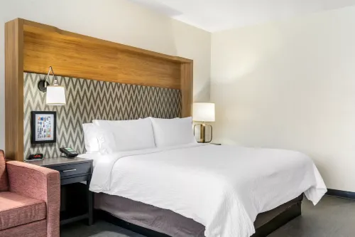Holiday Inn Orlando International DR-Icon Rooms Photos