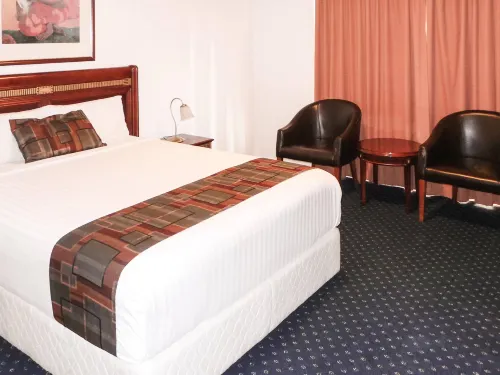 Ibis Styles Albany Zimmer Photos