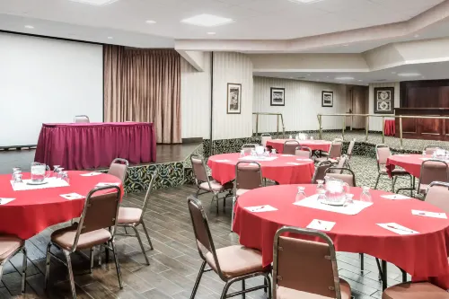 Ramada by Wyndham London Espaces Affaires Photos