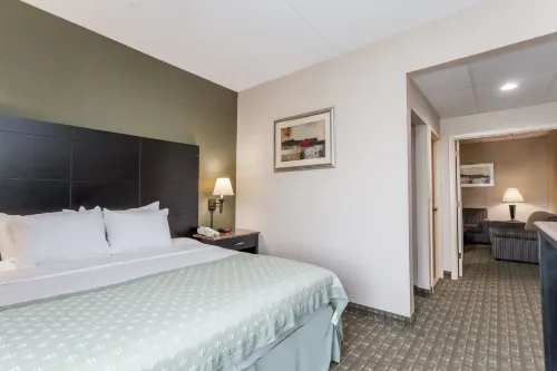 Ramada by Wyndham Newburgh/West Point Photos