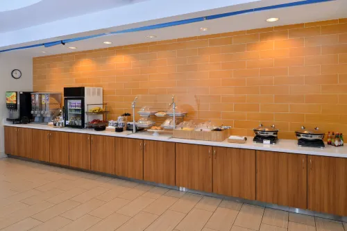 SpringHill Suites Kingman Route 66 Dining Photos