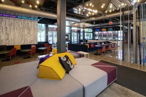 Aloft Miami Doral Öffentliche Flächen Photos