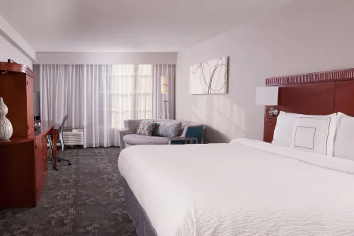 Courtyard Miami Coral Gables Rooms Photos