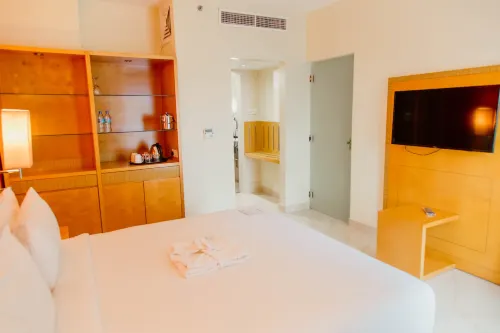 Holiday Inn Dar ES Salaam City Centre Photos