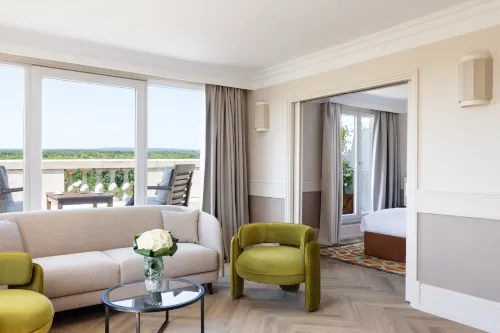 InterContinental Chantilly Chateau Mont Royal Rooms Photos