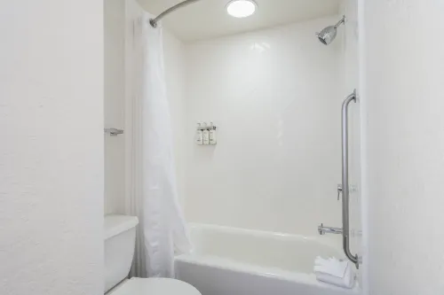 Holiday Inn Orlando International DR-Icon Rooms Photos