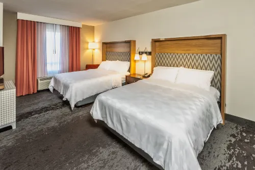 Holiday Inn & Suites Memphis -  Wolfchase Galleria Chambres Photos
