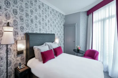 Maison Astor Paris, Curio Collection by Hilton Rooms Photos