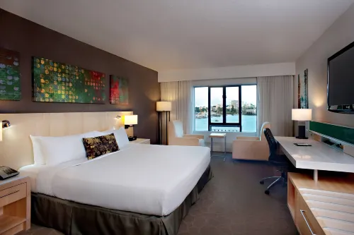 Delta Hotels Victoria Ocean Pointe Resort Photos