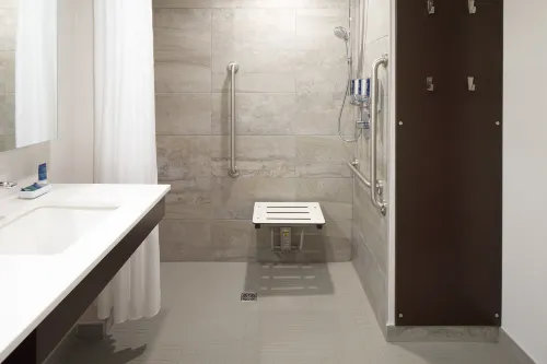 Four Points by Sheraton Lévis Convention Centre Photos