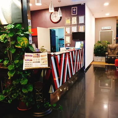 Biz Hotel Unggulan Photos