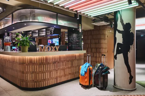 安納西Moxy酒店 公共區域 Photos
