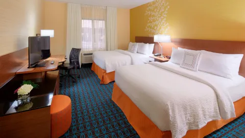 Fairfield Inn & Suites Springfield Northampton/Amherst Rooms Photos