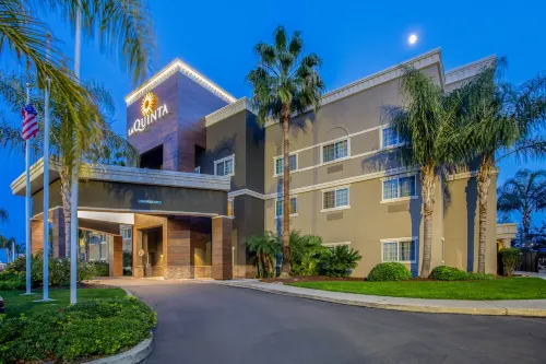 La Quinta Inn & Suites by Wyndham Modesto Salida Exterior Photos