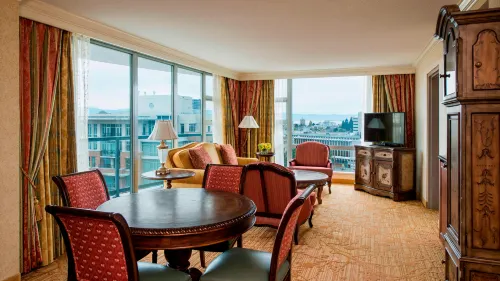 Victoria Marriott Inner Harbour Rooms Photos