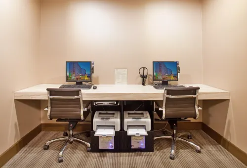 Holiday Inn Vancouver-Centre Broadway Public Areas Photos