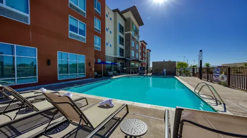 Holiday Inn Express & Suites Ridgecrest - China Lake Leisure & Recreation Photos