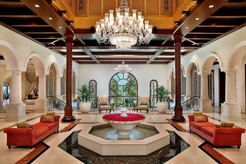 The Ritz-Carlton, Dubai Общественные зоны Photos