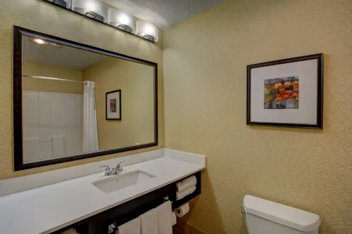 Holiday Inn & Suites Milwaukee Airport Photos