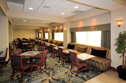 Holiday Inn Express & Suites Toluca Zona Aeropuerto Ristorazione Photos
