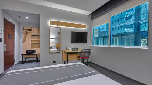 City Express Plus by Marriott Ciudad de México Santa Fe Rooms Photos