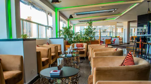 Holiday Inn Dar ES Salaam City Centre Espaces publics Photos